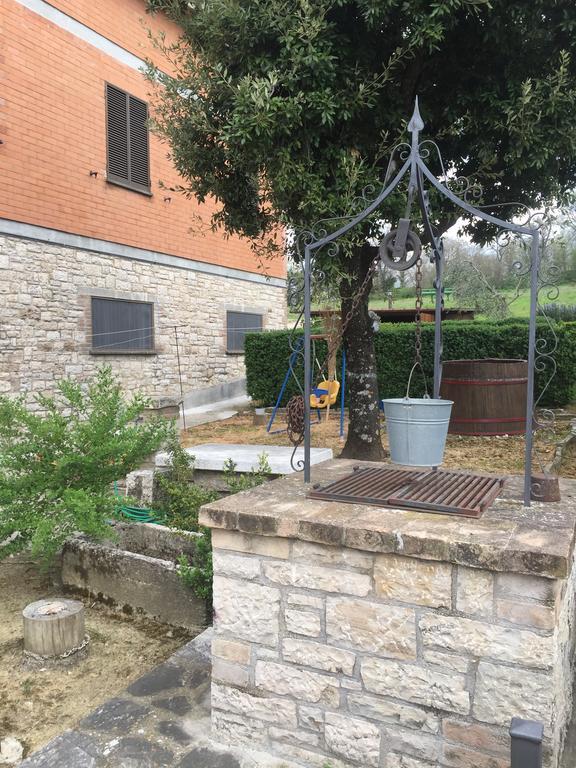 Appartamento Dell Agriturismo Pane E Olio Τόντι Εξωτερικό φωτογραφία
